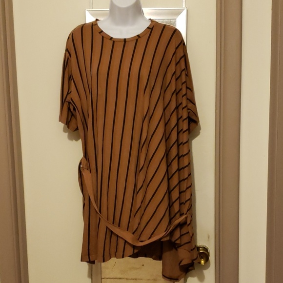 Dress - Picture 4 of 4